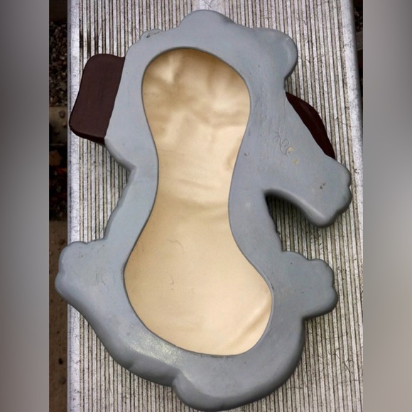 Vintage 1986 Antique KIMPLE MOLD CORP. Brown Grey Spotted Lounging Dog - Picture 6 of 10